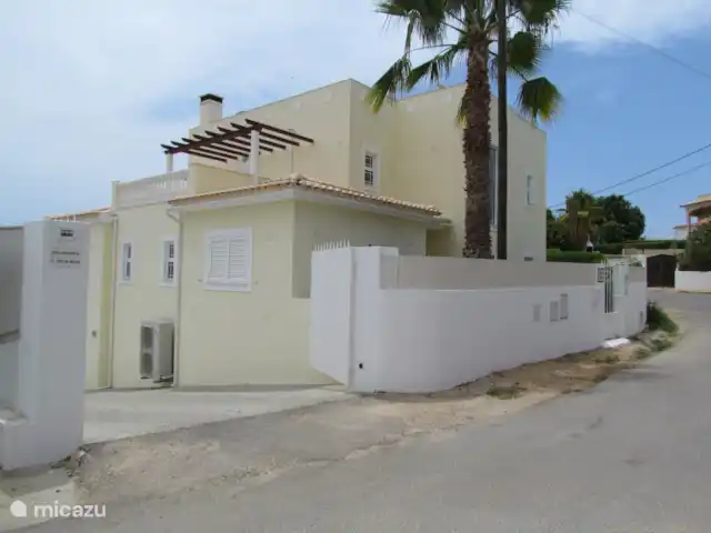 villa huren in Portugal, Algarve, Carvoeiro – Casa Anja Straataanzicht