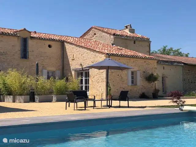 Chambre en pierre - gîte Monpazier en Francia, Lot y Garona, Blanquefort-sur-Briolance - casa rural / cabaña Chambre en pierre - gîte Monpazier en Francia, Lot y Garona, Blanquefort-sur-Briolance - casa rural / cabaña