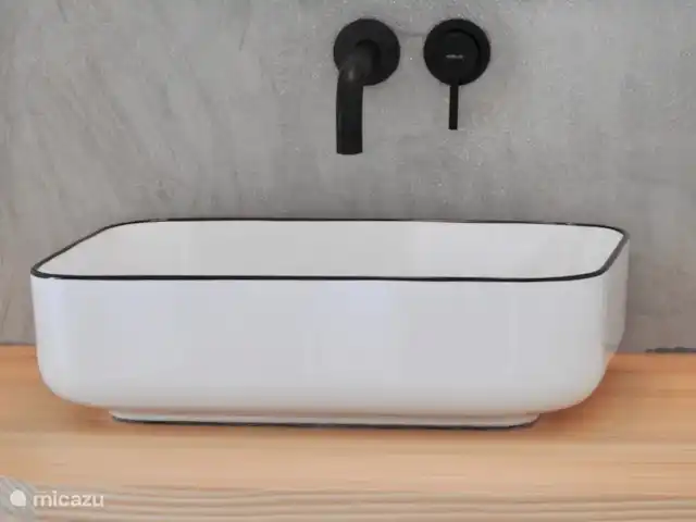 Chambre en pierre - gîte Monpazier en Francia, Lot y Garona, Blanquefort-sur-Briolance - casa rural / cabaña El fregadero.
Habitación en piedra