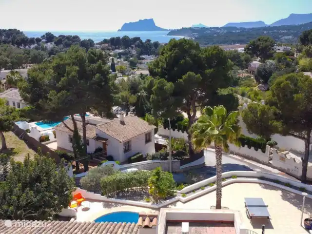 Villa Zara | Espagne, Costa Blanca, Moraira - villa Situé à distance de marche (10 min à pied) du centre. Il y a aussi beaucoup de vue sur la mer depuis la terrasse