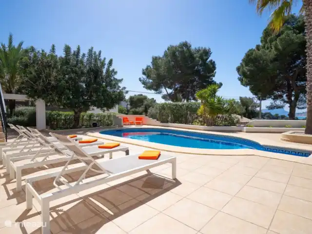 Villa Zara | Espagne, Costa Blanca, Moraira - villa Transats autour de la piscine pour profiter du soleil
