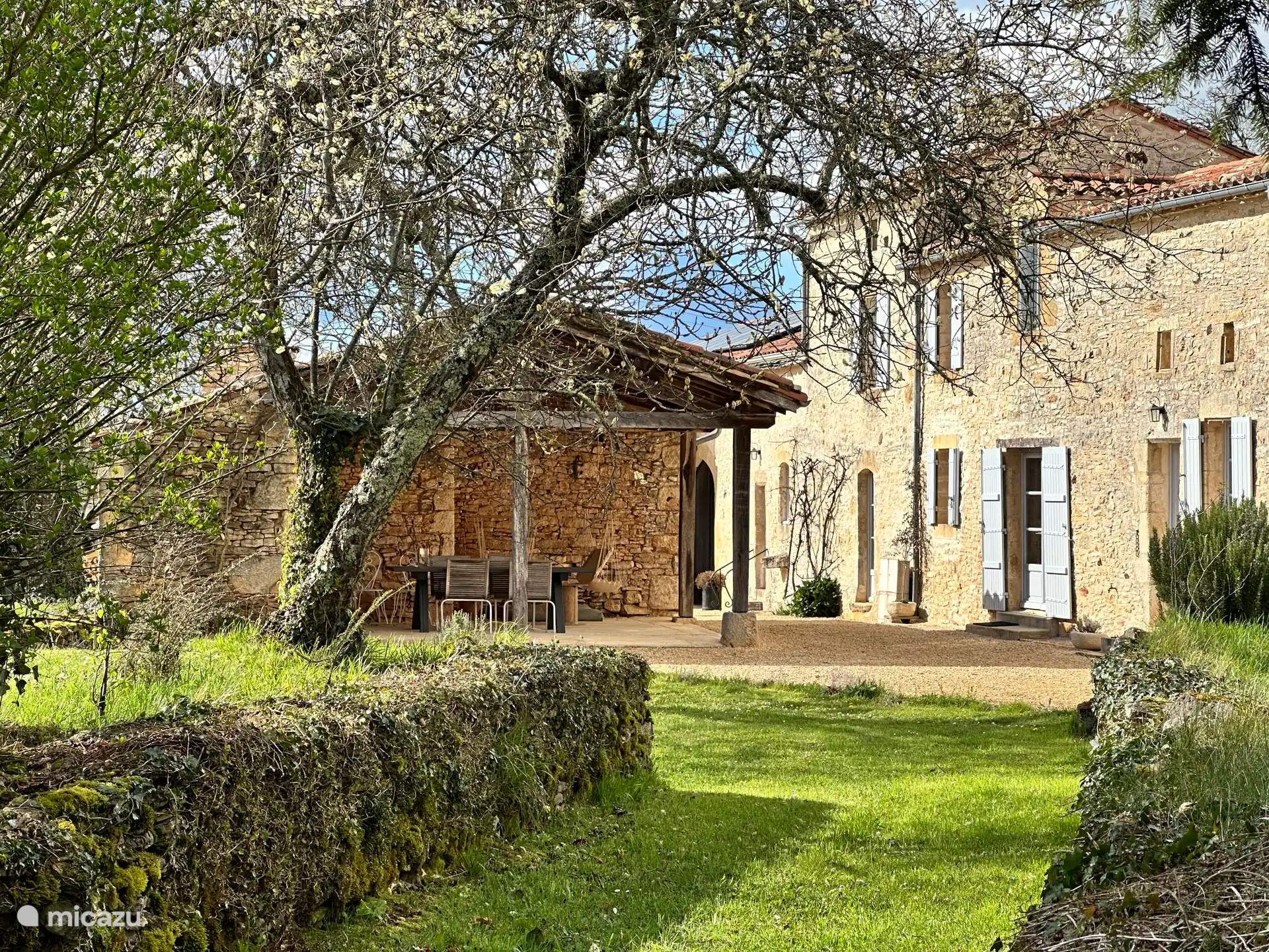 gîte / cottage huren in Loire, Frankrijk – Chambre en pierre - gîte Villeréal
