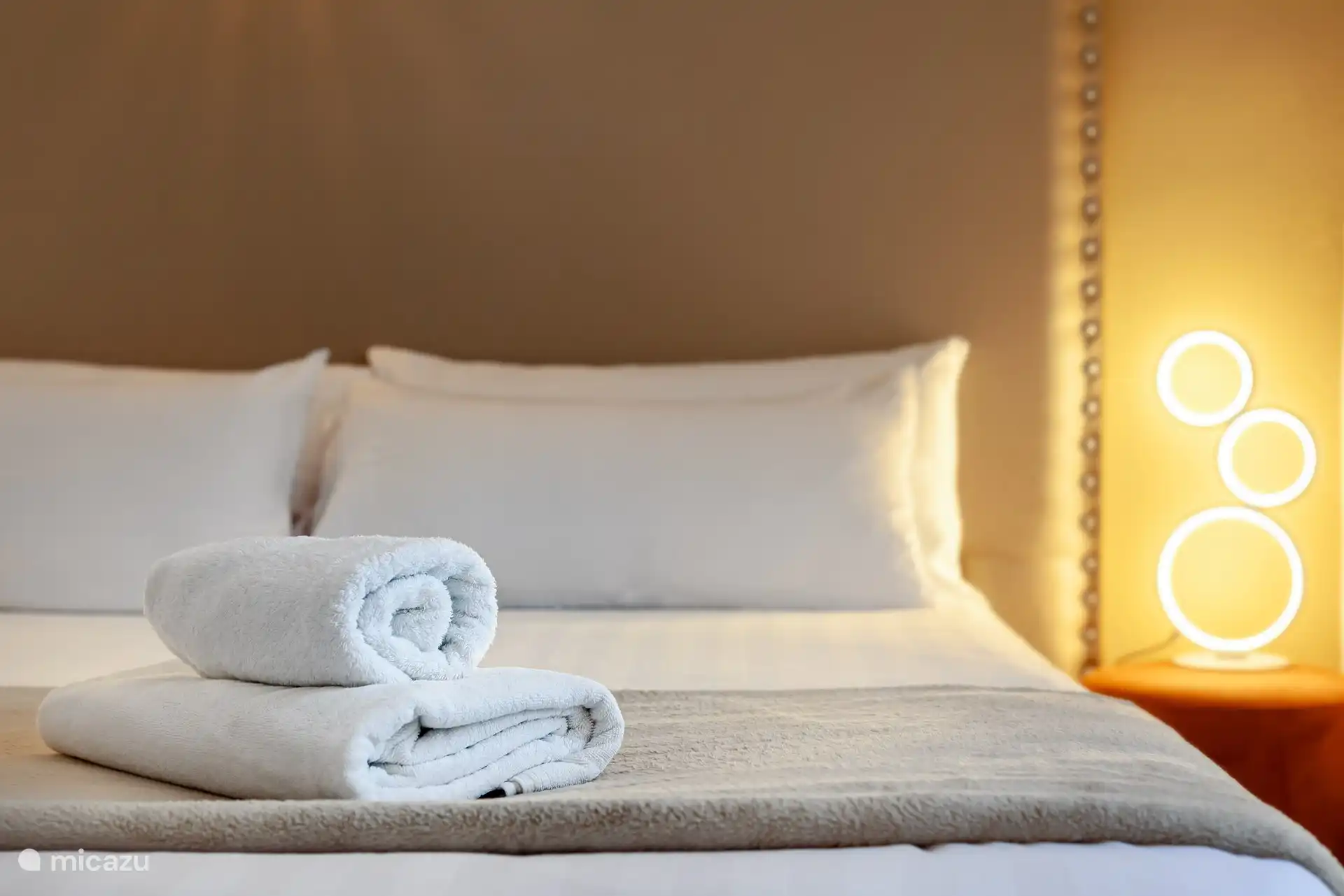 Les serviettes et le linge de lit sont inclus