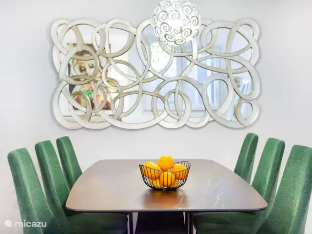 villa huren in Spanje, Gran Canaria, Puerto Rico – Moderne villa met zwembad Eettafel