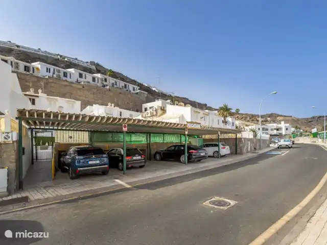 villa huren in Spanje, Gran Canaria, Puerto Rico – Moderne villa met zwembad Parkeren kan voor de deur en is gratis