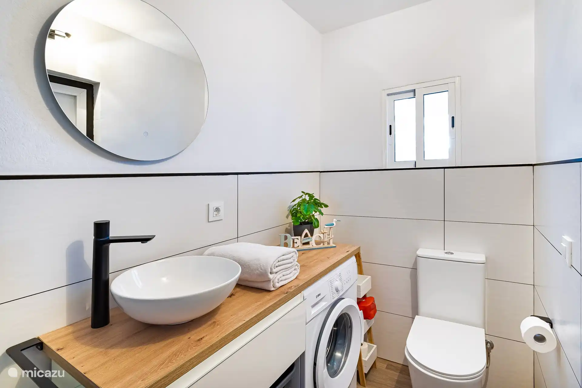 Le studio dispose d’une salle de bain privée