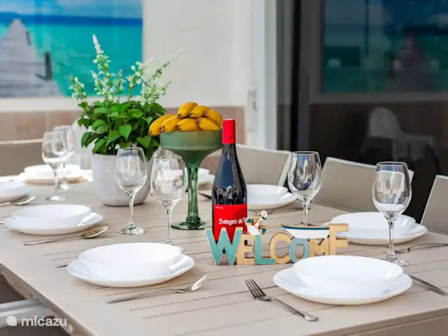 villa huren in Spanje, Gran Canaria, Puerto Rico – Moderne villa met zwembad Er kan ook buiten gegeten worden