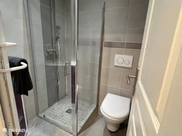 CasaSaintAygulf en Francia, Costa Azul, San Aygulfo - casa vacacional Baño planta baja