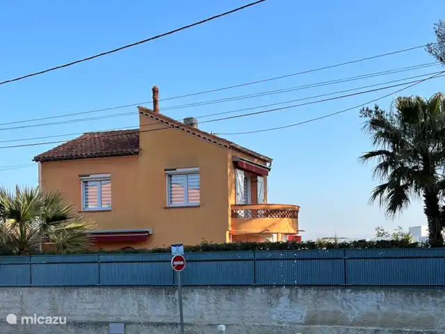 CasaSaintAygulf en Francia, Costa Azul, San Aygulfo - casa vacacional Vista de la casa