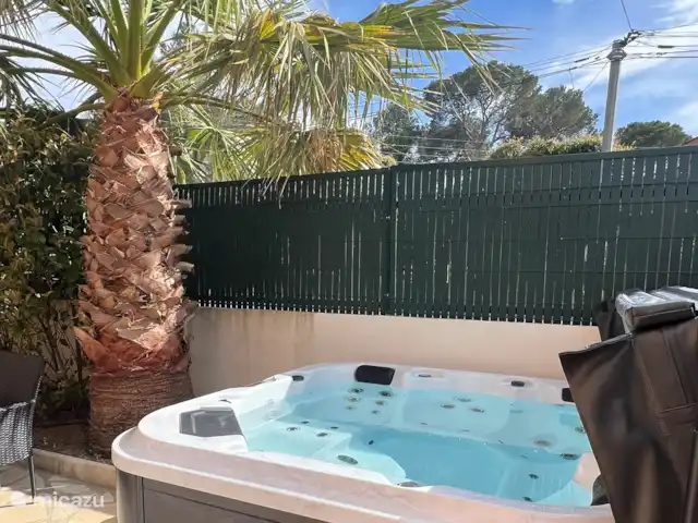 CasaSaintAygulf en Francia, Costa Azul, San Aygulfo - casa vacacional Jacuzzi