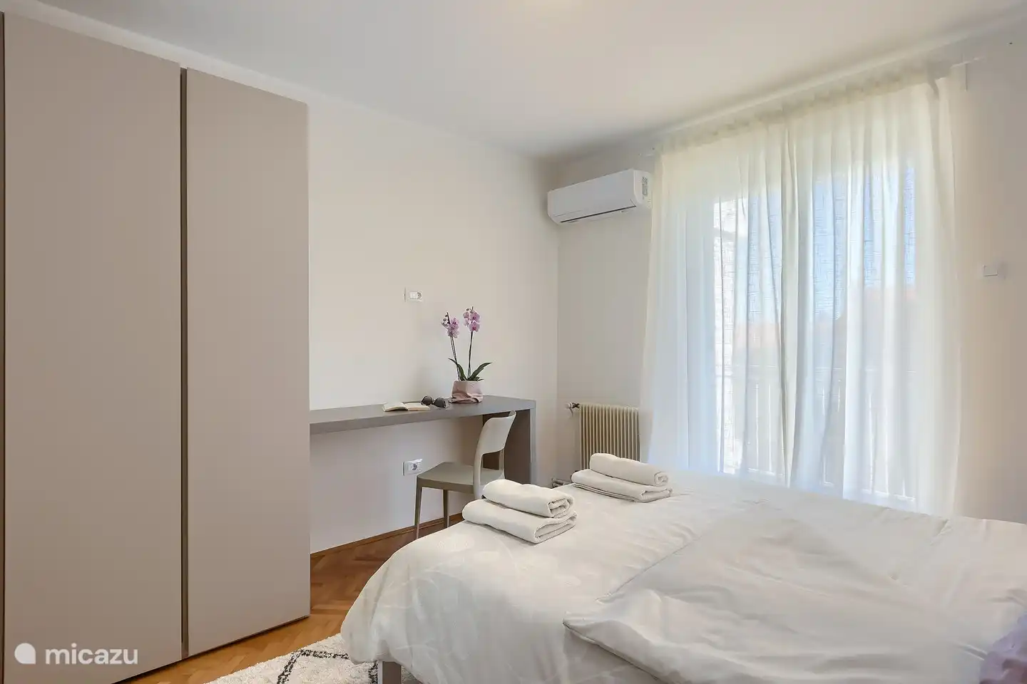 Primer dormitorio en el primer piso.