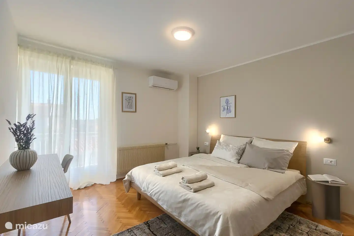 Segundo dormitorio en el primer piso