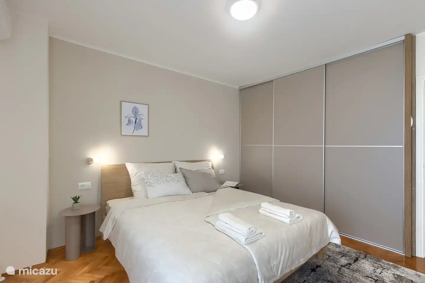 Segundo dormitorio en el primer piso