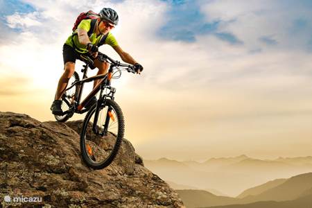 Ciclismo, bicicleta y bicicleta de montaña.