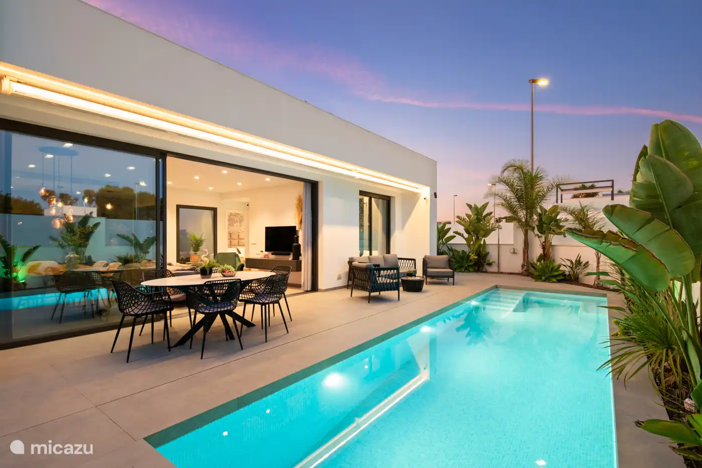 Außenbereich Nachtansicht