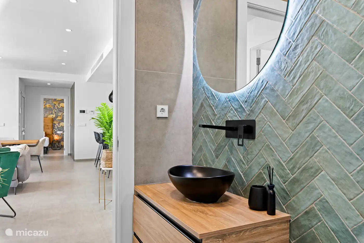 Badezimmer mit WC und Dusche