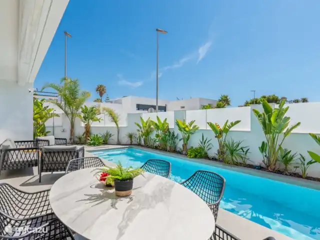 Location de Vacances Espagne, Murcia, Santiago de la Ribera, villa - Villa Costa Calida Table à manger pour 6 personnes