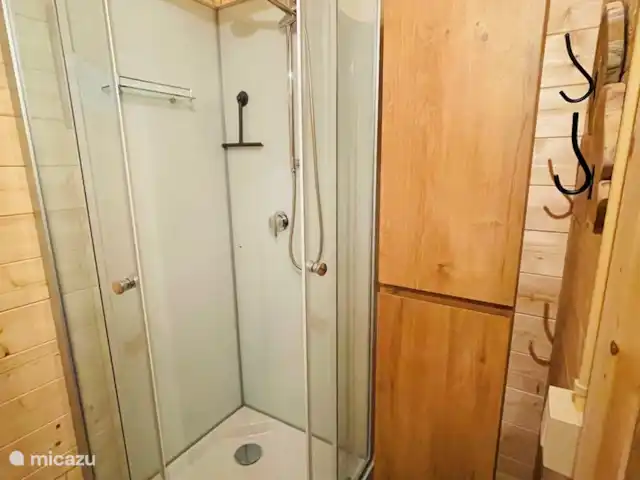 chalet en Bélgica, Limburgo, Lanaken – boskotje Ducha