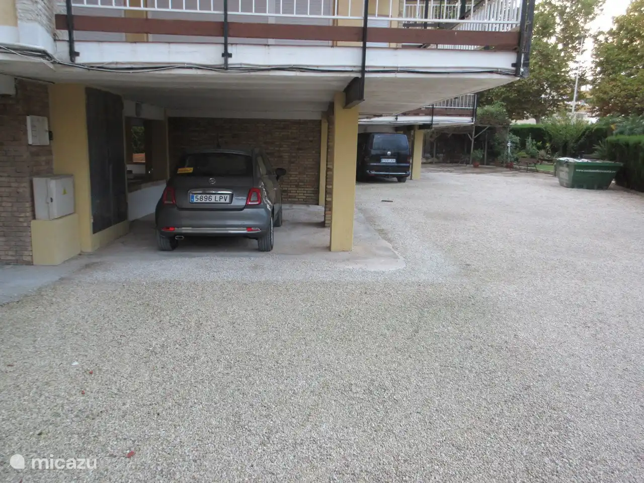 Place de parking privée
