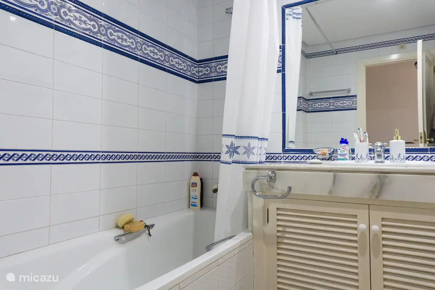 Ba&#241;o con ba&#241;era