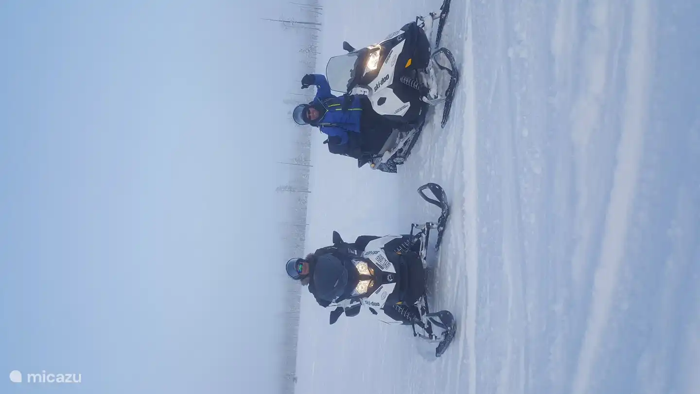 Excursión en moto de nieve