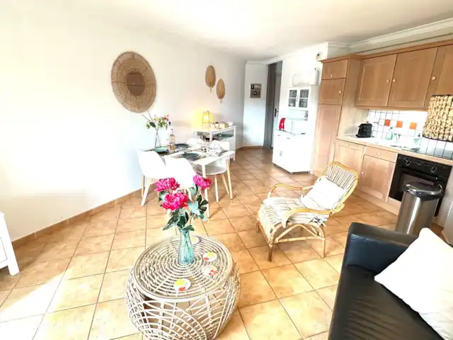 Appartement A02 les Pins Bleus | France, Côte d'Azur, Sainte-Maxime - appartement Cuisine avec coin repas
