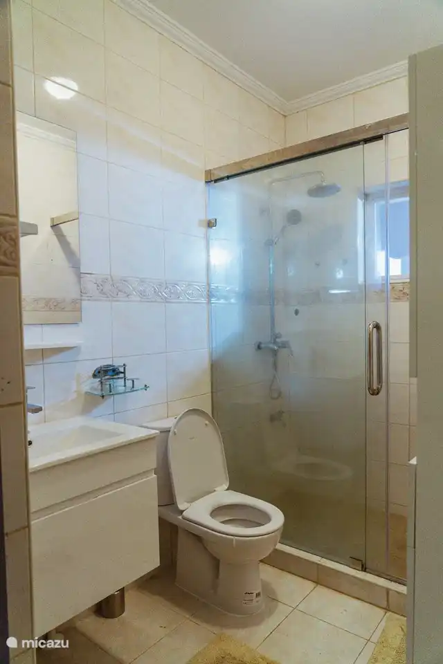 Salle de bain à l'étage