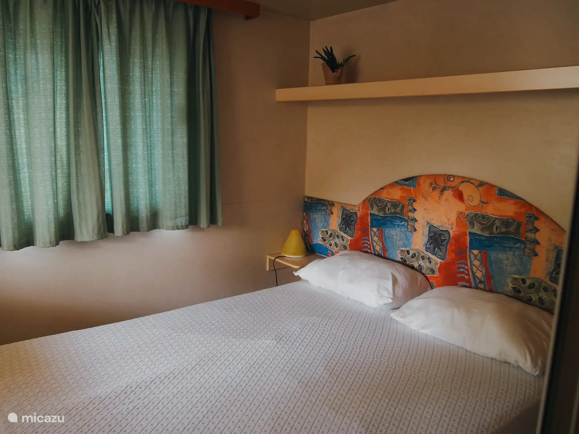 Escape to Tuscany. Stay in our comfortable chalet with swimming pool, beautiful nature and the most beautiful cities such as Lucca, Pisa and Florence a short distance away.