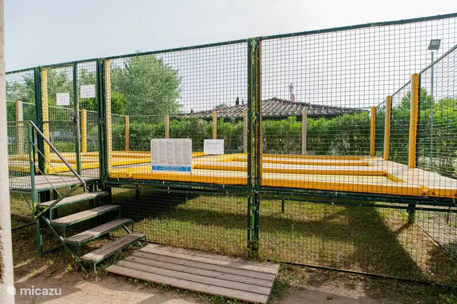 Escape to Tuscany. Stay in our comfortable chalet with swimming pool, beautiful nature and the most beautiful cities such as Lucca, Pisa and Florence a short distance away.