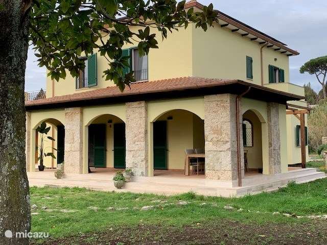 Holiday home in Italy, Lazio – villa Villa Pochi per Tanti in Velletri