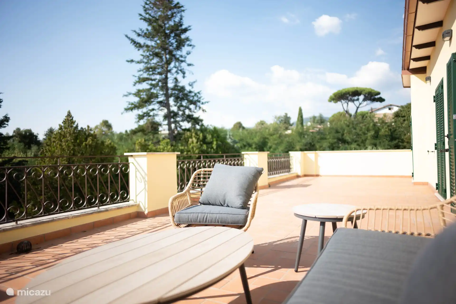 balcon dans la chambre 1