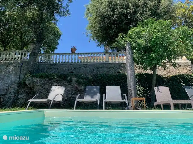 Vue depuis la piscine