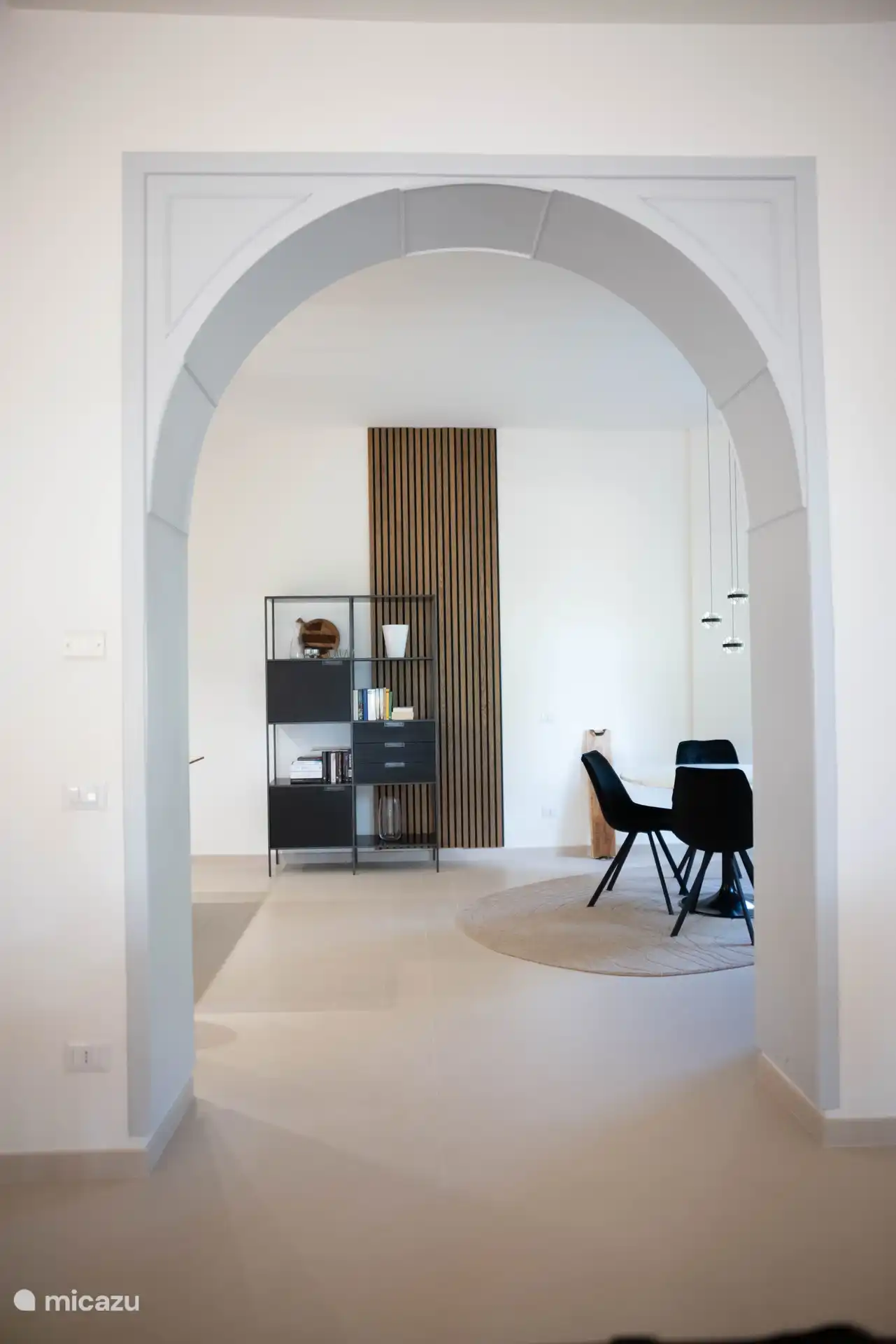 vue de la cuisine depuis le séjour