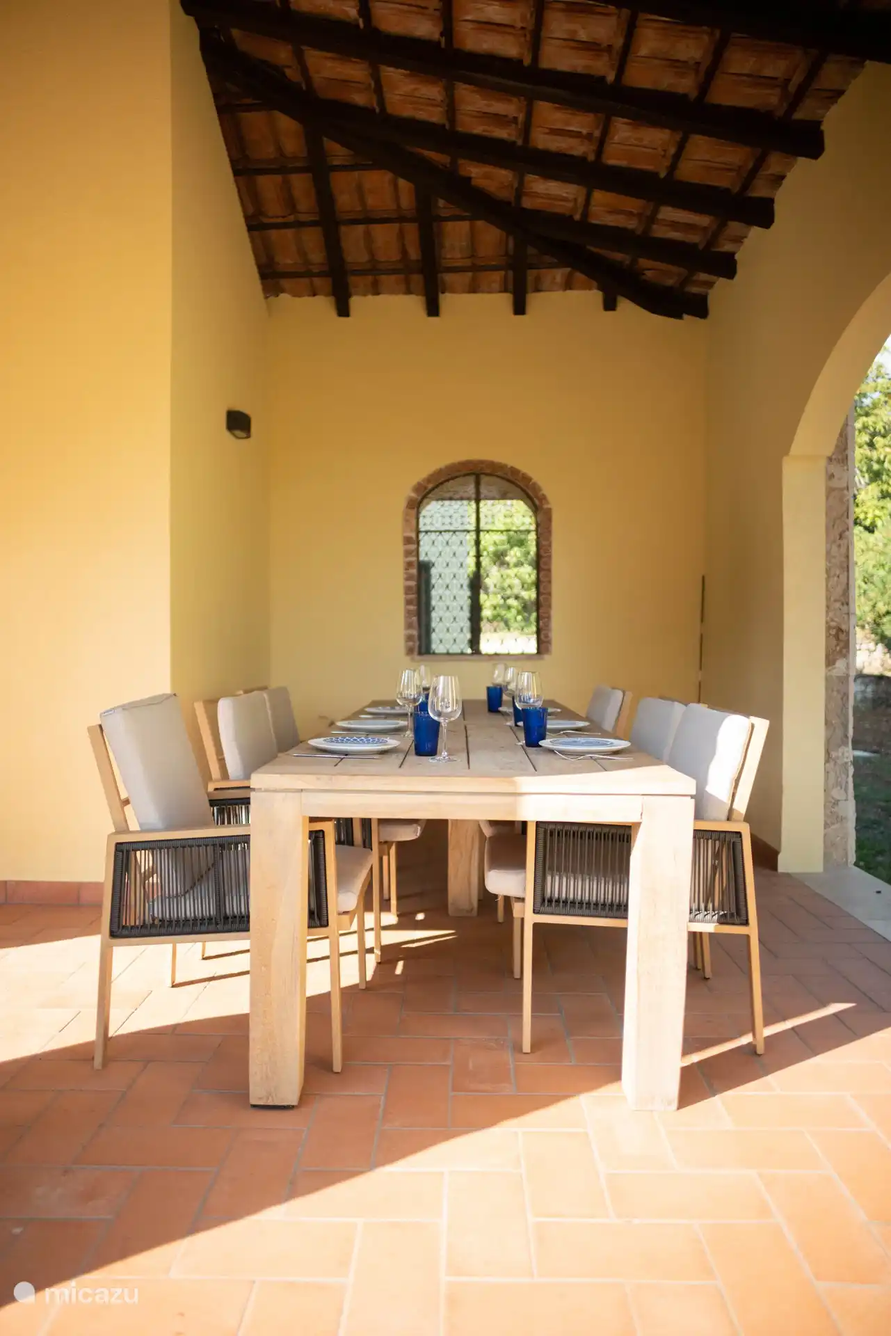 la véranda attenante à la maison