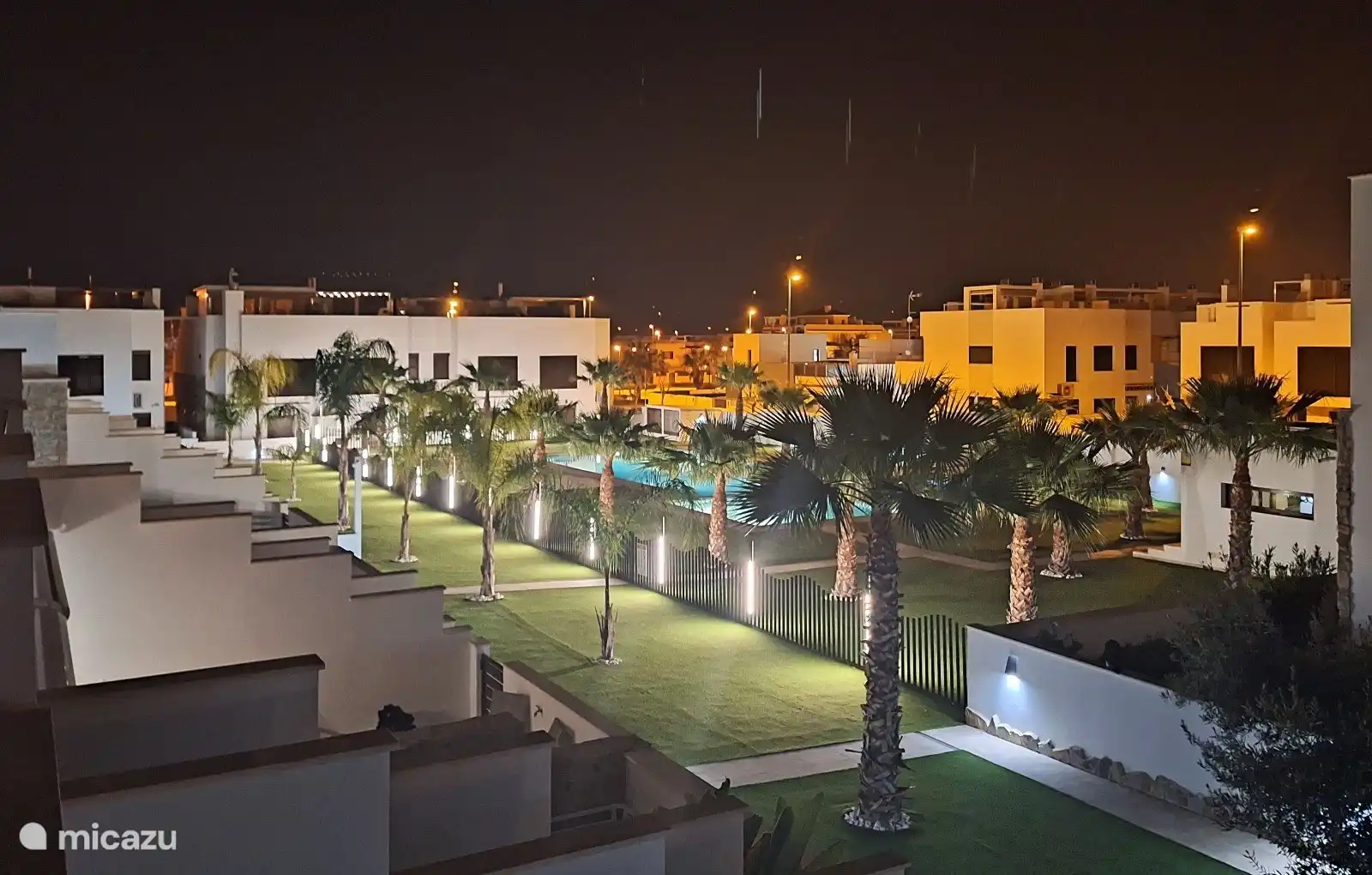 Abend mit stimmungsvoller Beleuchtung