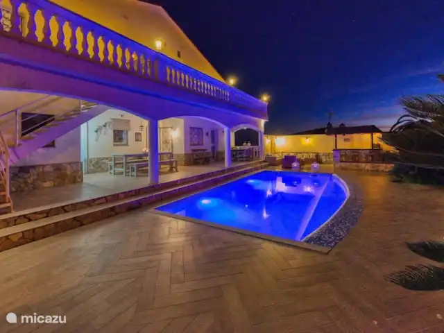 CostaCabana - Villa Madonna | Espagne, Costa Brava, Lloret de Mar - villa La villa idéale pour vivre en plein air sous le soleil espagnol avec piscine privée, beau salon et bar !
