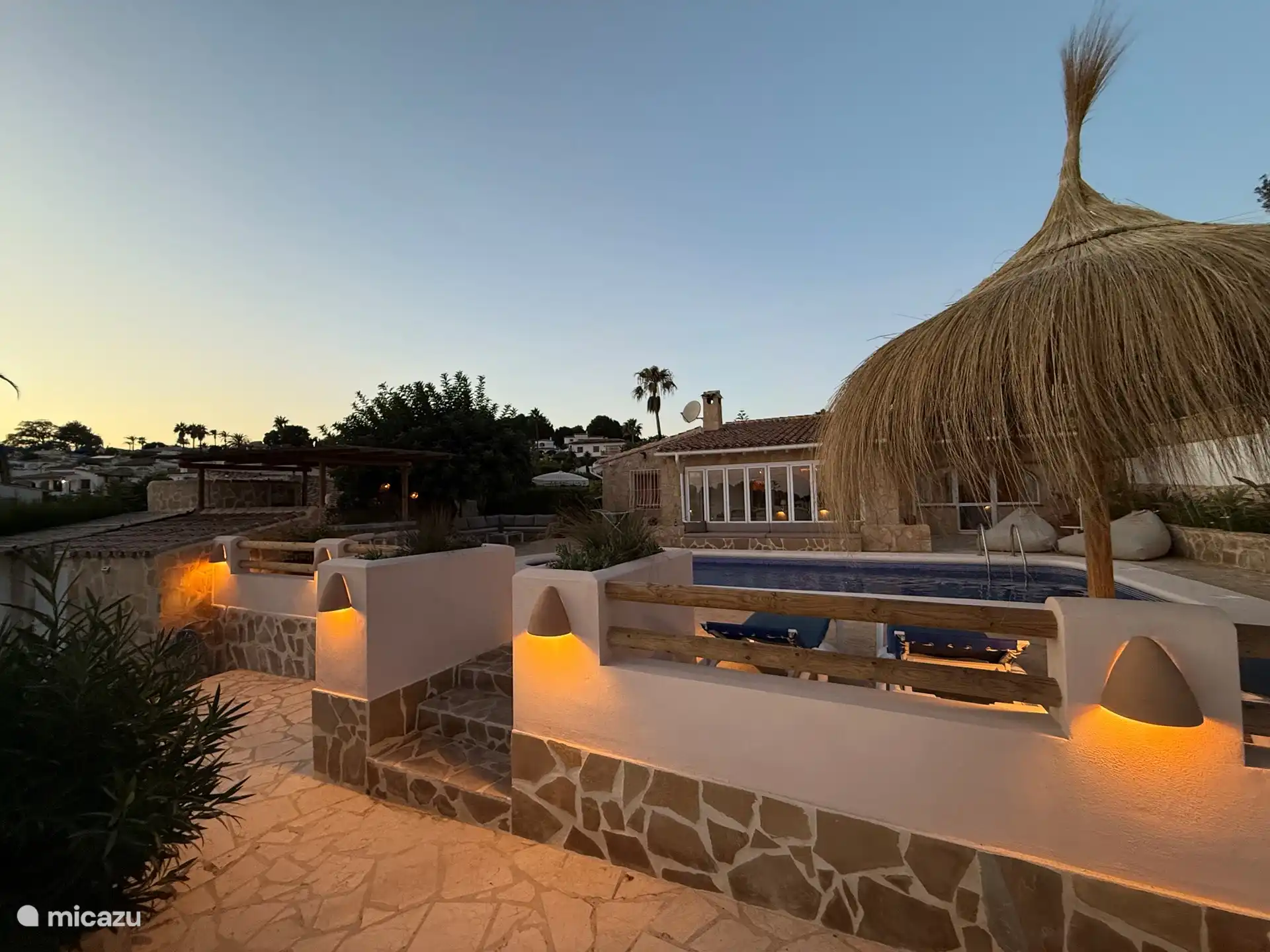 Front house with terrace