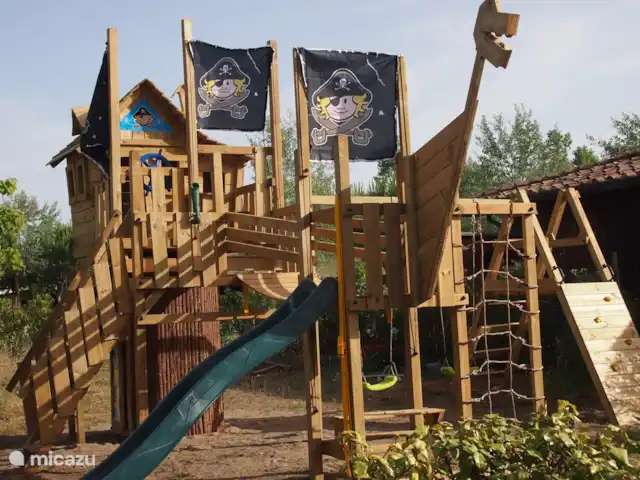 Chalet en Toscane, camping en bord de mer | Italie, Toscane, Viareggio - chalet Un paradis de jeu amusant pour les enfants.