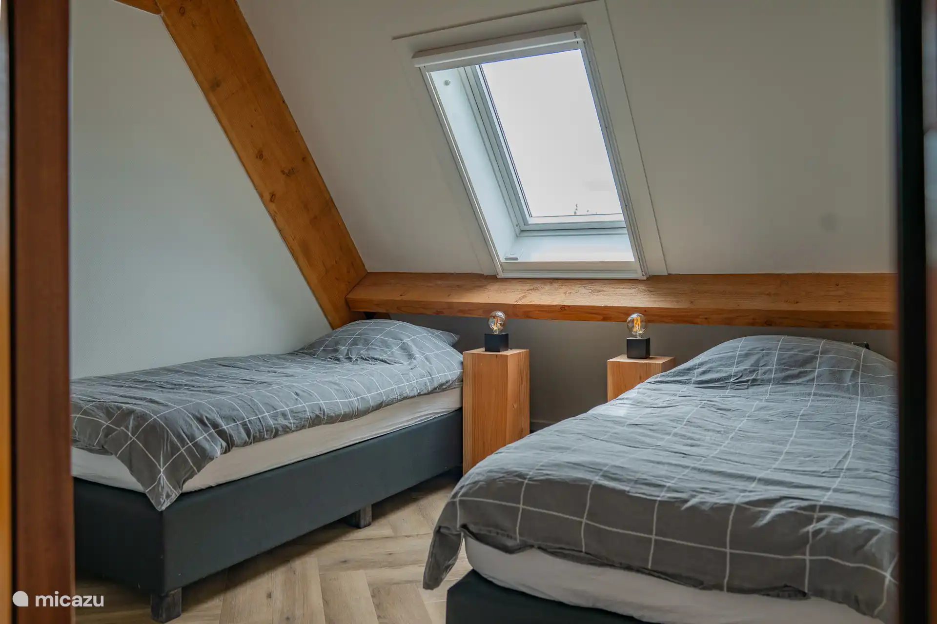 Dormitorio 3 con 2 camas individuales.