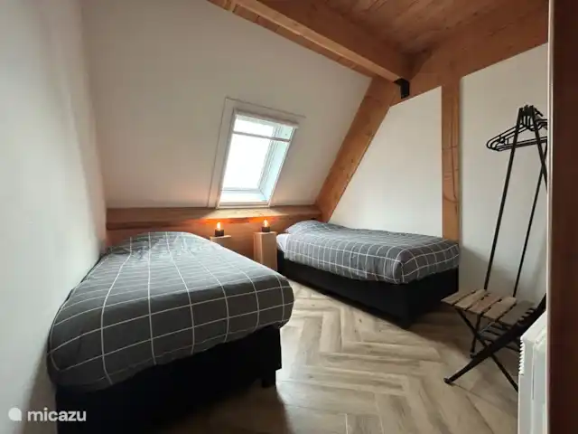 Domaine Âld Heach Hiem 14 personnes | Pays-Bas, Frise, Goëngahuizen - maison de vacances Chambre 3 Janssloot avec 2 lits simples