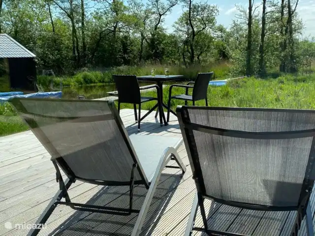 Domaine Âld Heach Hiem 14 personnes | Pays-Bas, Frise, Goëngahuizen - maison de vacances Terrasse Janssloot avec 2 transats