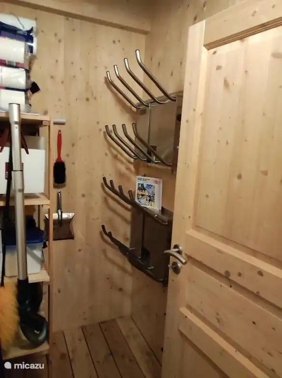 Secador de botas de esquí calefactable con aroma a pino