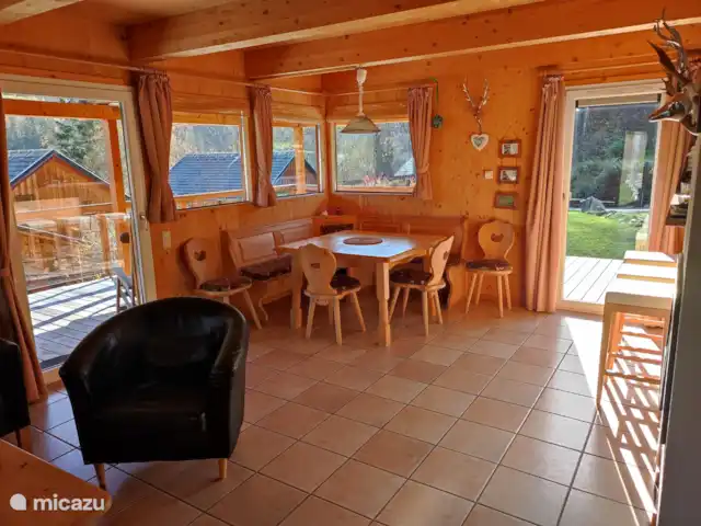 Chalet Alpenglöckchen dans un endroit panoramique | Autriche, Styrie, Stadl an der Mur - chalet Salle à manger avec accès à la véranda