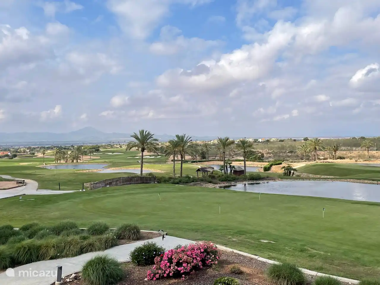 El campo de golf de 18 hoyos m&#225;s largo del sur/este de Espa&#241;a (a 5 minutos a pie)
