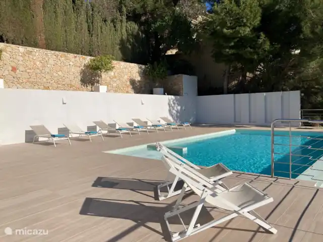 Villa Bella Vista | Espagne, Costa Blanca, Moraira - villa une grande terrasse avec transats