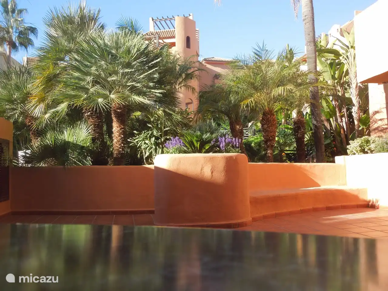 complex + terrace apartment