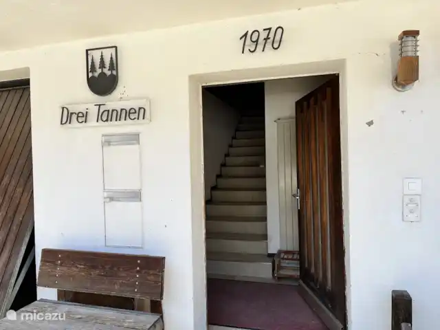 Location de Vacances Suisse, Oberland bernois, Lenk, chalet - Chalet drei Tannen porte d'entrée