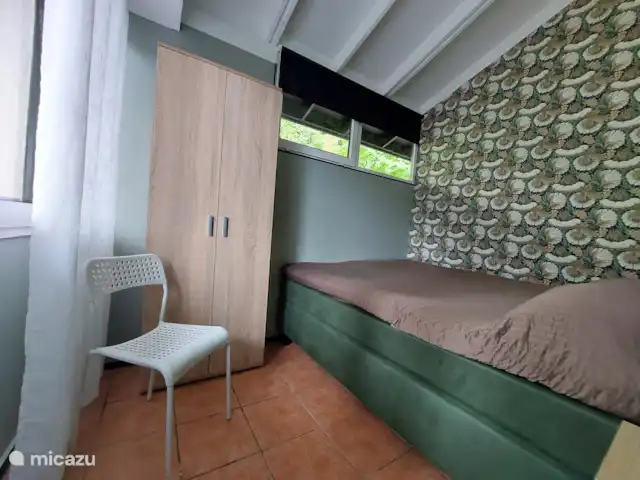 Casa La Moka | Italie, Lac de Garde, Tignale - bungalow un sommier de 160 x 200. Armoire avec coffre-fort