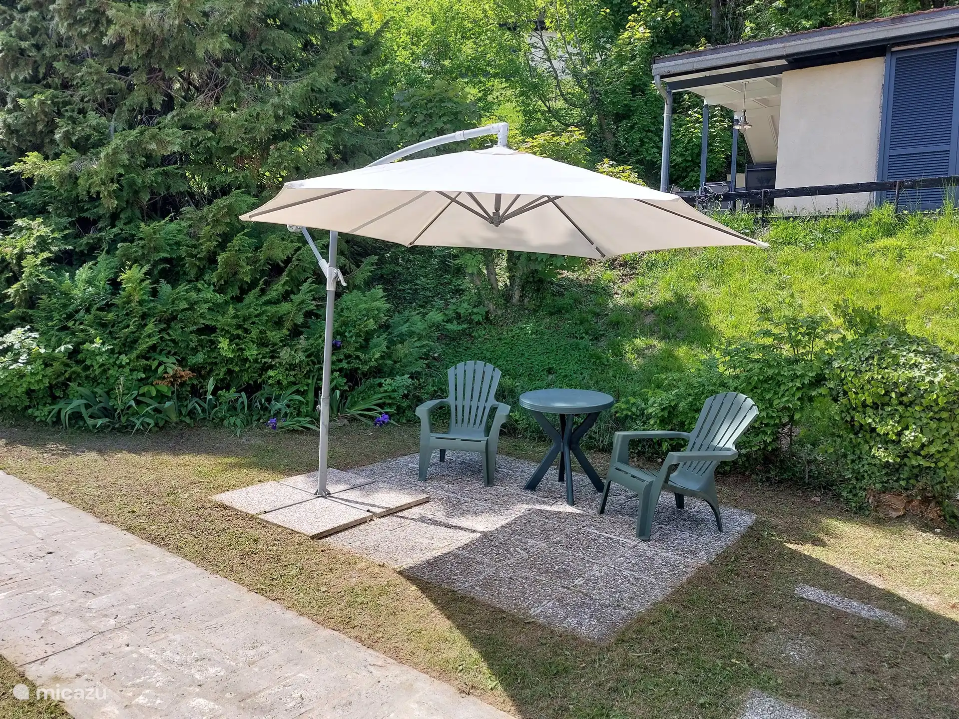 Un buen asiento para disfrutar del sol.