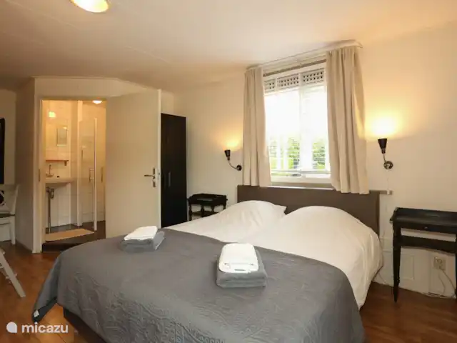 Guesthouse Lazey huren in Nederland, Gelderland, Voorthuizen - vakantiehuis Alle slaapkamers hebben een eigen badkamer met douche, toilet en wastafel.